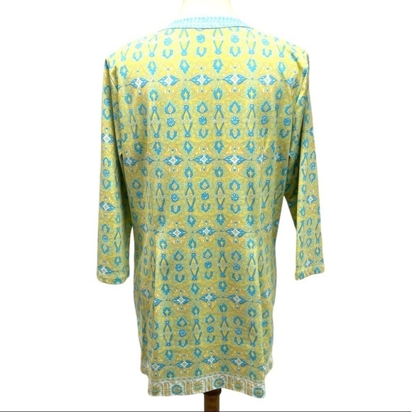 J. McLaughlin Split Neck Printed Stretch Tunic Top - Picture 4 of 10